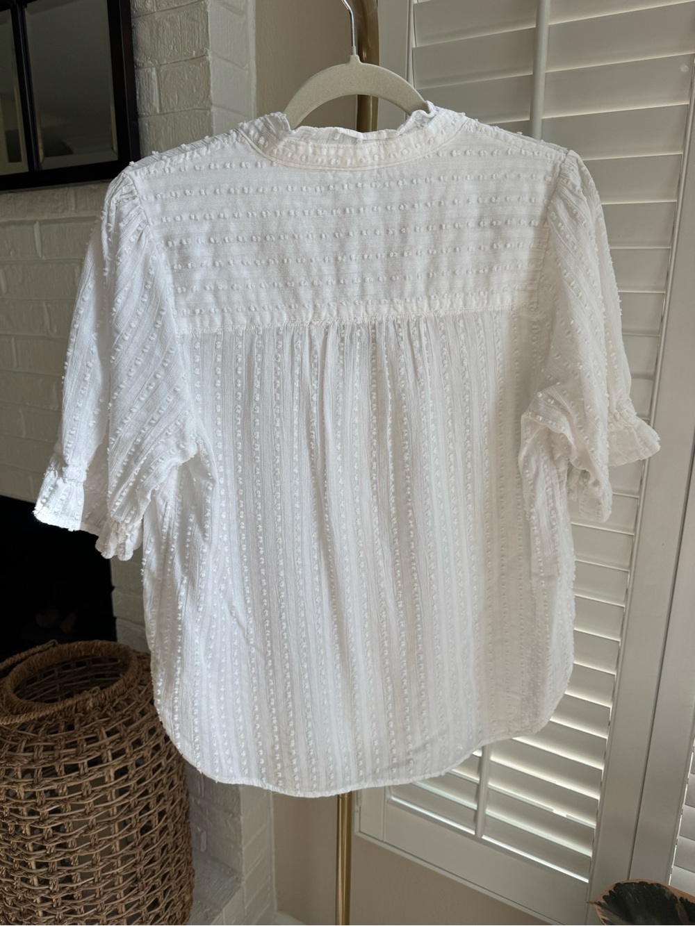 Anthropologie Meadow Rue White French Dot Pintuck Buttondown Blouse - Picture 2 of 2